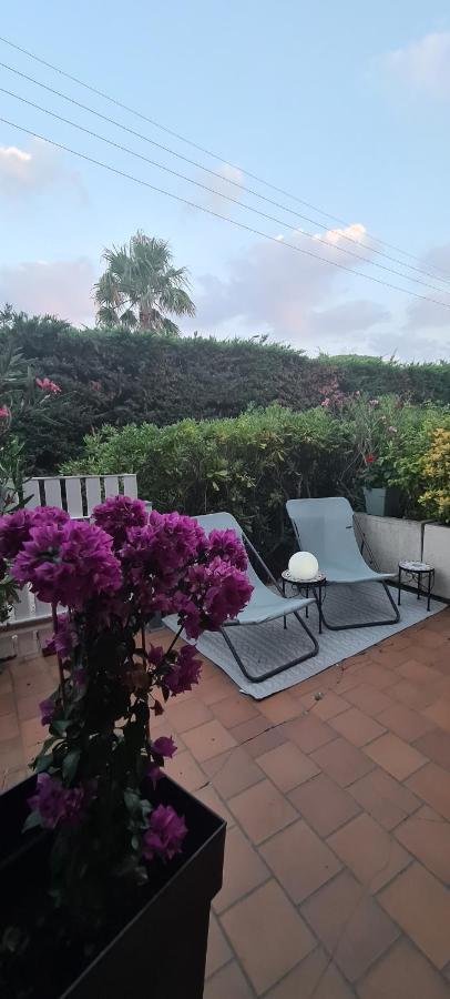 Le Tamaya Plage Charmant T2 En Rez De Jardin A 2 Pas D Une Belle Plage De Toutes Commodites Et Centre Ville Port Cavalaire-sur-Mer Eksteriør bilde